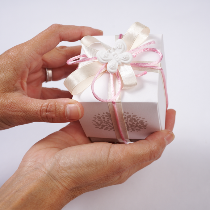 Candela 50g con Confezione Apertura a Fiore