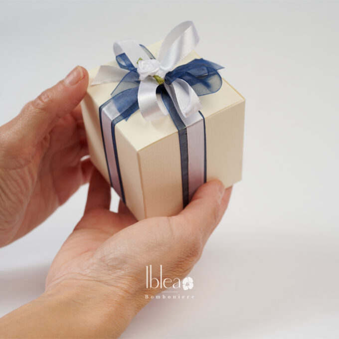 Candela 50g Confezione Bianca